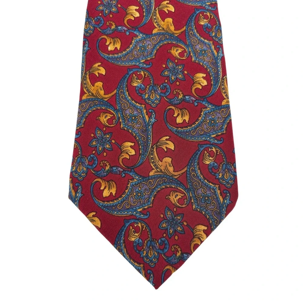 Metropolitan Museum of Art Silk Tie Italian Red Paisley Baroque 57